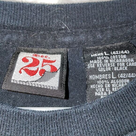 Dec. 25 graphic T Shirt - Picture 5 of 9